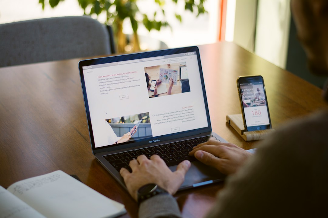 Smartphone and laptop used to preserve digital evidence for a Sri Lankan legal dispute