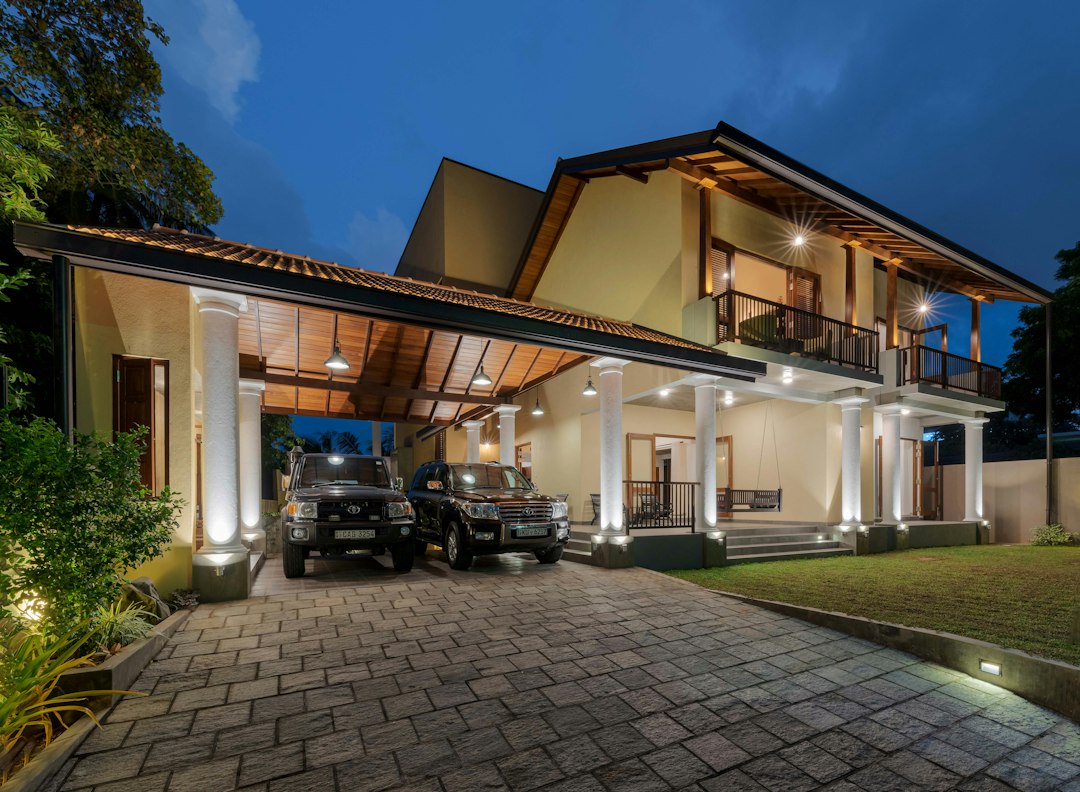 Sri Lankan rental agreement and home keys
